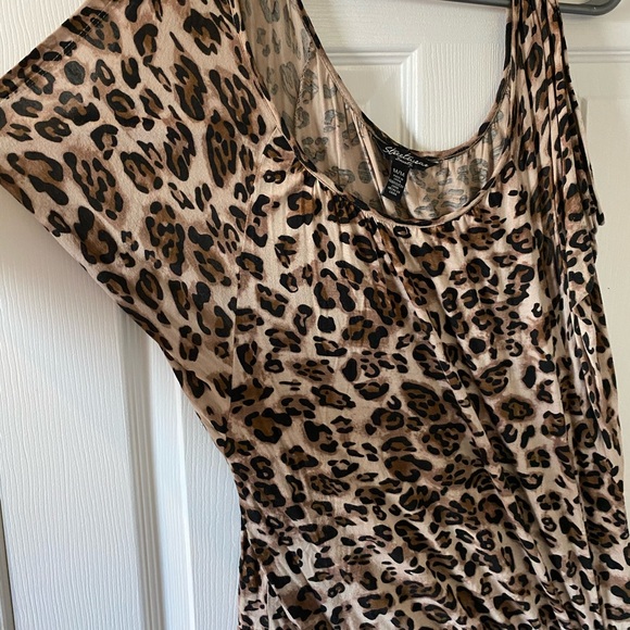 Leopard Top - Picture 2 of 4